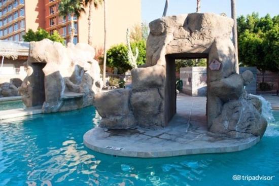 Midtown Garden Hotel Phoenix Ngoại thất bức ảnh